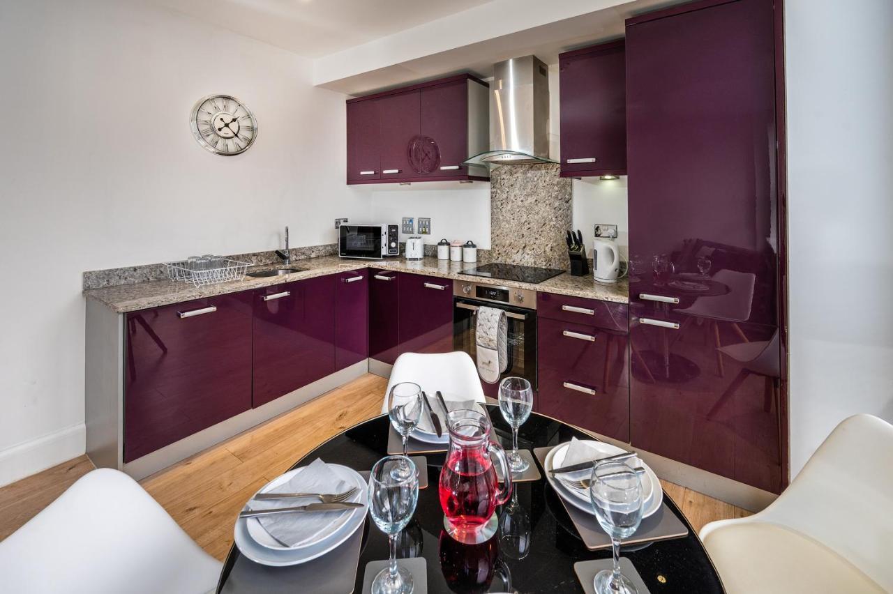 Modern & Spacious 2-Bed Flat With Secure Parking Reading Exteriér fotografie